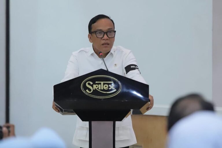Pemerintah Tindak Tegas Mafia Regulasi Demi Masa Depan Lulusan Profesional
