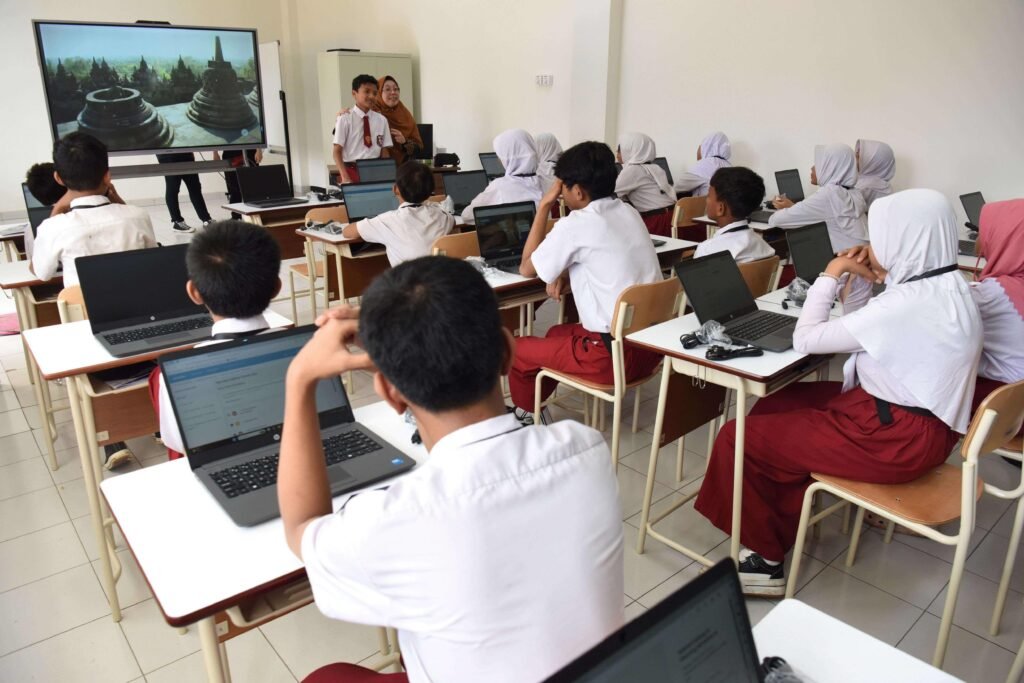 Sekolah Rakyat Lengkapi Pendidikan Bermutu dengan Bela Diri dan Perpustakaan 24 Jam