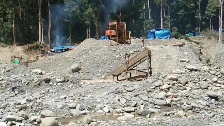Tokoh Adat Papua Dukung Pemerintah Tegaskan Penertiban Tambang Ilegal di Papua