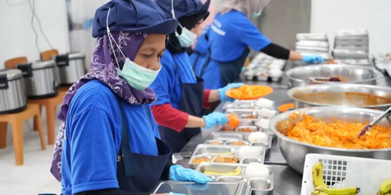 Pemerintah Pastikan MBG Berlanjut di Bulan Ramadan dengan Penyesuaian Teknis