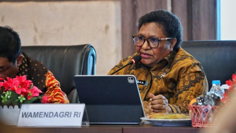 Melihat Pembangunan Papua Secara Utuh di Tengah Kontroversi Film “Pesta Babi”