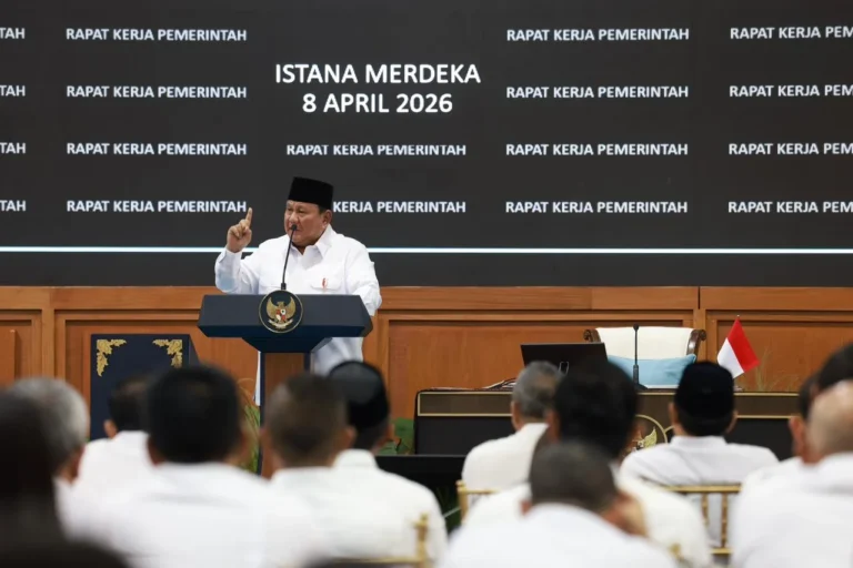 Taklimat Presiden Tegaskan Diplomasi Energi, Pemerintah Jaga Kedaulatan Pangan dan Stabilitas Harga BBM