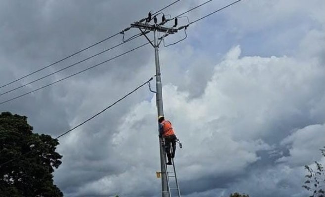 Program Listrik Desa di Papua Hadirkan Terang dan Harapan Hingga Pelosok Negeri