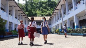 Langkah Nyata Pemerintah Hadirkan Pendidikan Berkualitas dan Layanan Kesehatan Merata di Papua