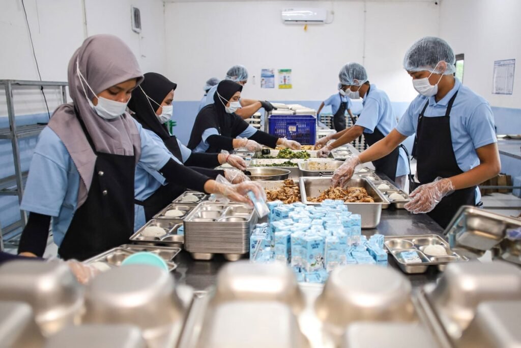 Pemerintah Perkuat Tata Kelola MBG Lebih Tepat Sasaran dan Berdampak bagi Ekonomi Lokal