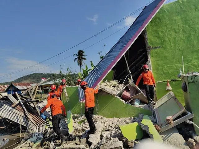 Pemerintah Bergerak Selamatkan Penyintas Gempa NTT