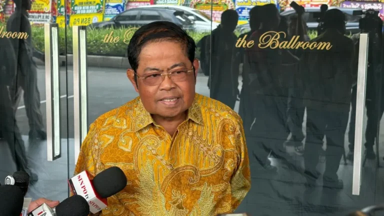 Kabinet Bayangan Jangan Sekadar Jadi Simbol Politik tanpa Solusi Nyata di Momentum HUT RI