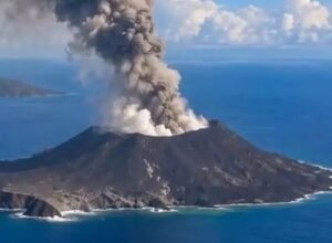 Negara Hadir, BNPB hingga BMKG Perkuat Mitigasi Erupsi Anak Krakatau