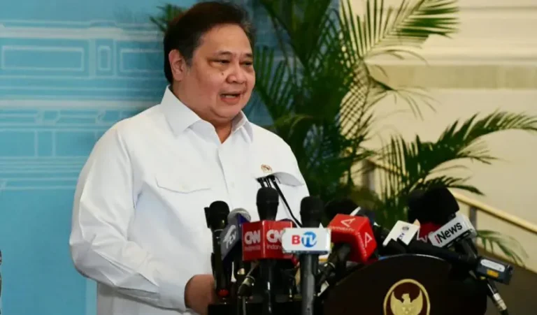 Dua Tahun Prabowo-Gibran, Pemerintah Siapkan BSU Buruh sebagai Bantalan Kesejahteraan Pekerja